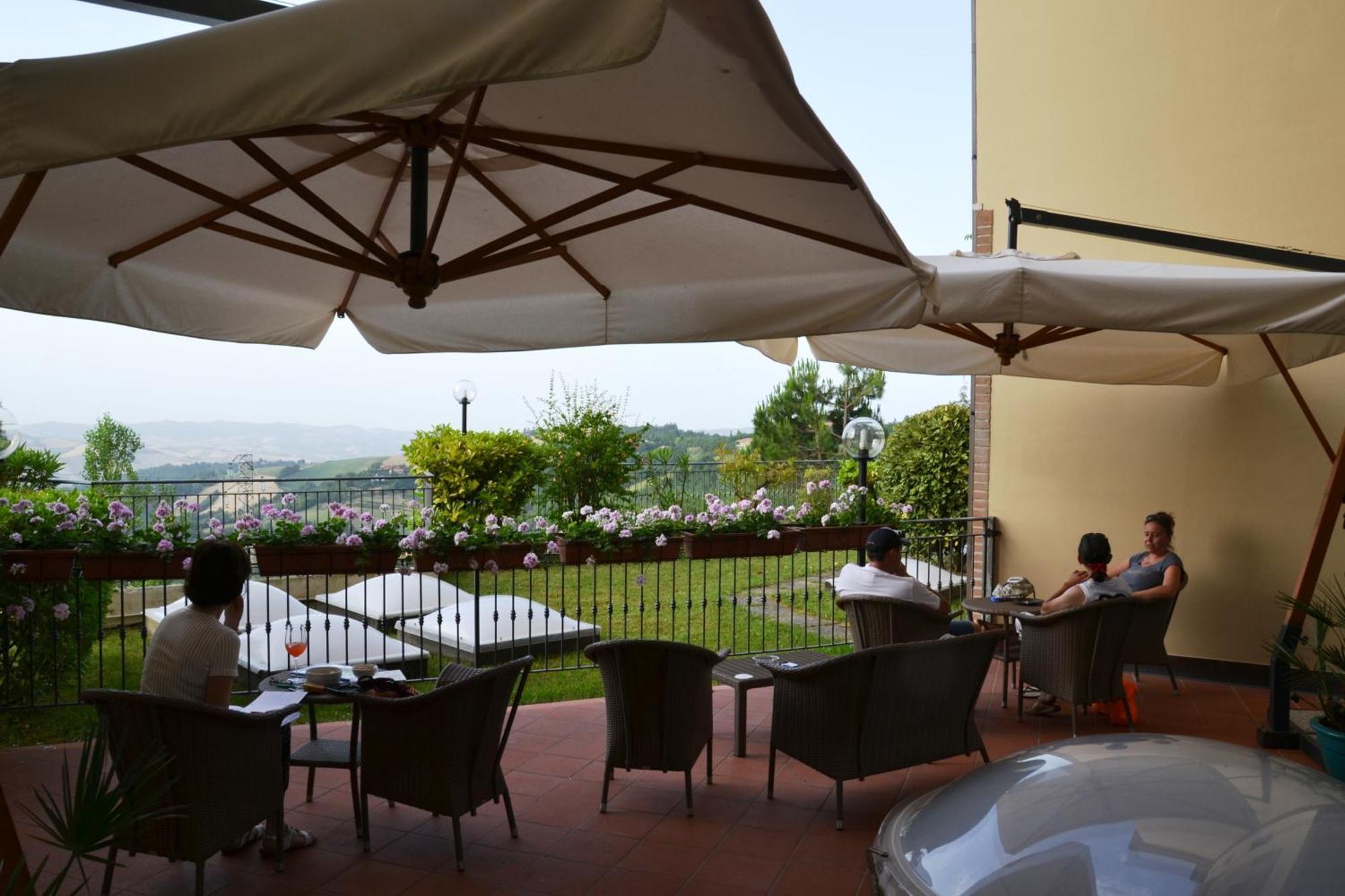 Hotel Mamiani & Relaxing Spa Urbino Buitenkant foto